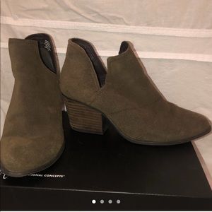 Brown Steve Madden Ankle Boots.